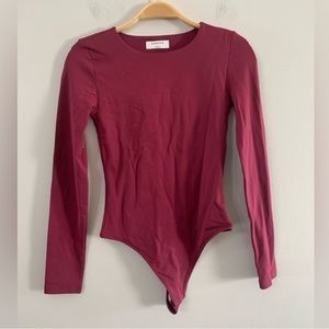 Aritzia Babaton Burgundy Crew Long Sleeve Bodysuit